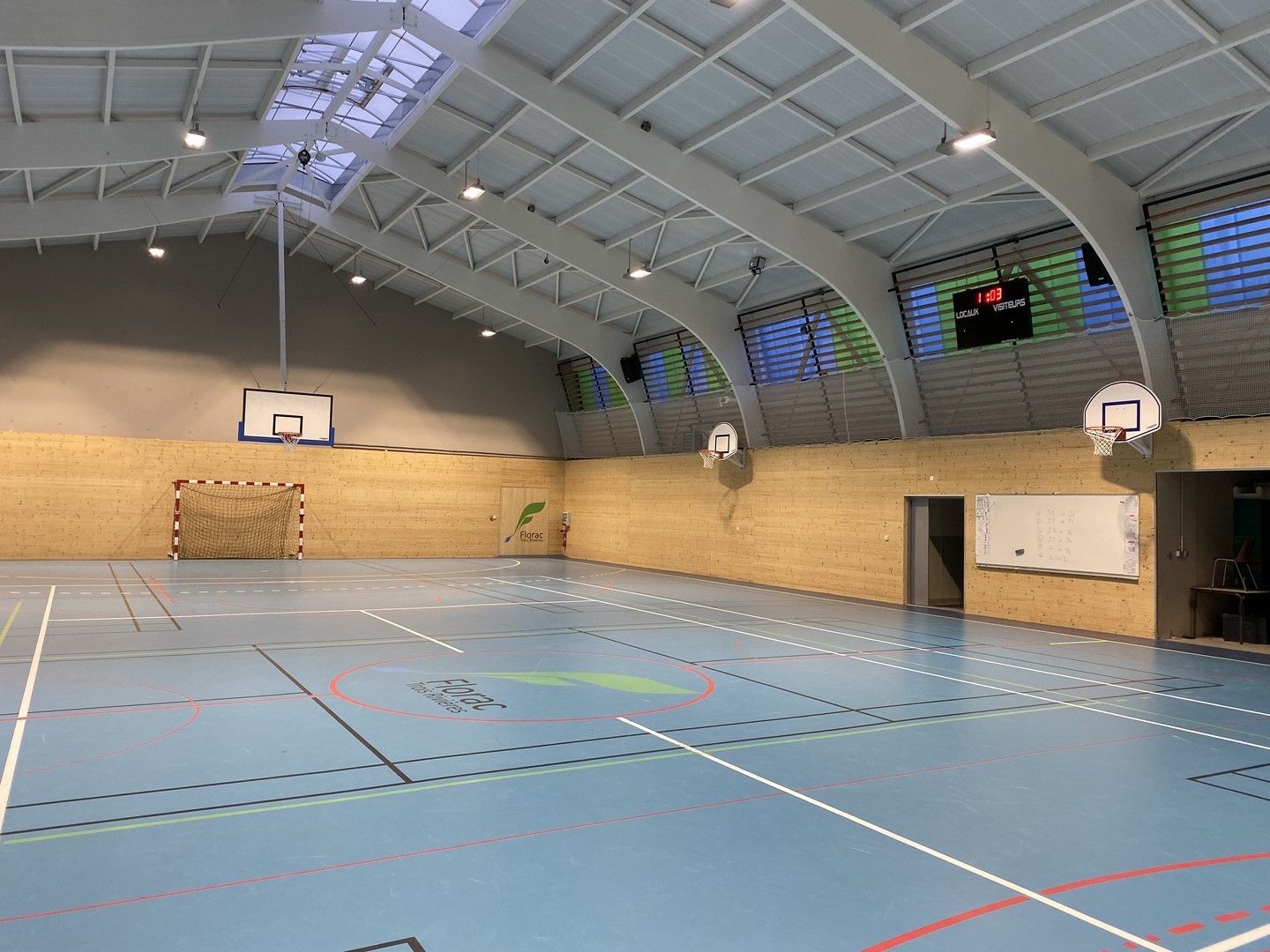 Gymnase Florac Trois Rivières (48)